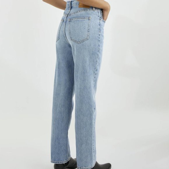 Aritzia Denim Forum The Joni High Rise Loose 29L, Size 26, picture this bleu - Picture 3 of 6